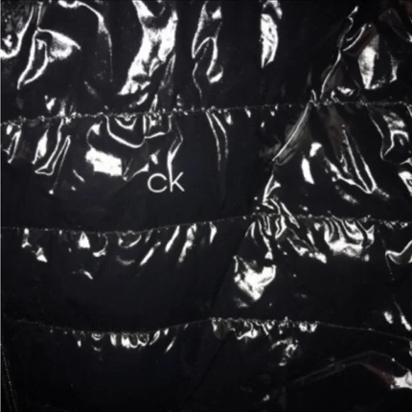 “CALVIN KLEIN PREMIUM DOWN COAT” IN “LIKE NEW” CONDITION‼️ - Picture 4 of 8